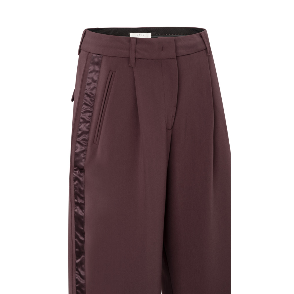 Hose mit Satinstreifen von Yaya 